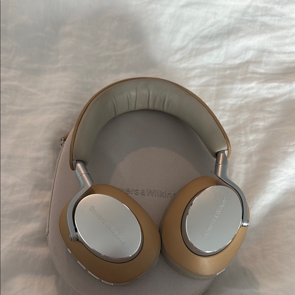 Bowers & Wilkins Px 8 Over-Ear Headphones
